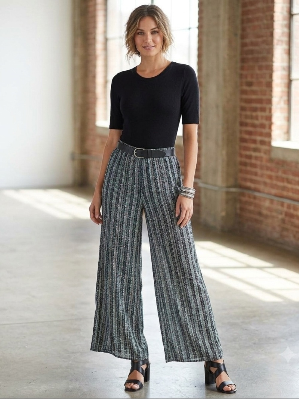 Umgee Wide Leg Pants Size Medium. Crisscross open side design. Style #A1573.
